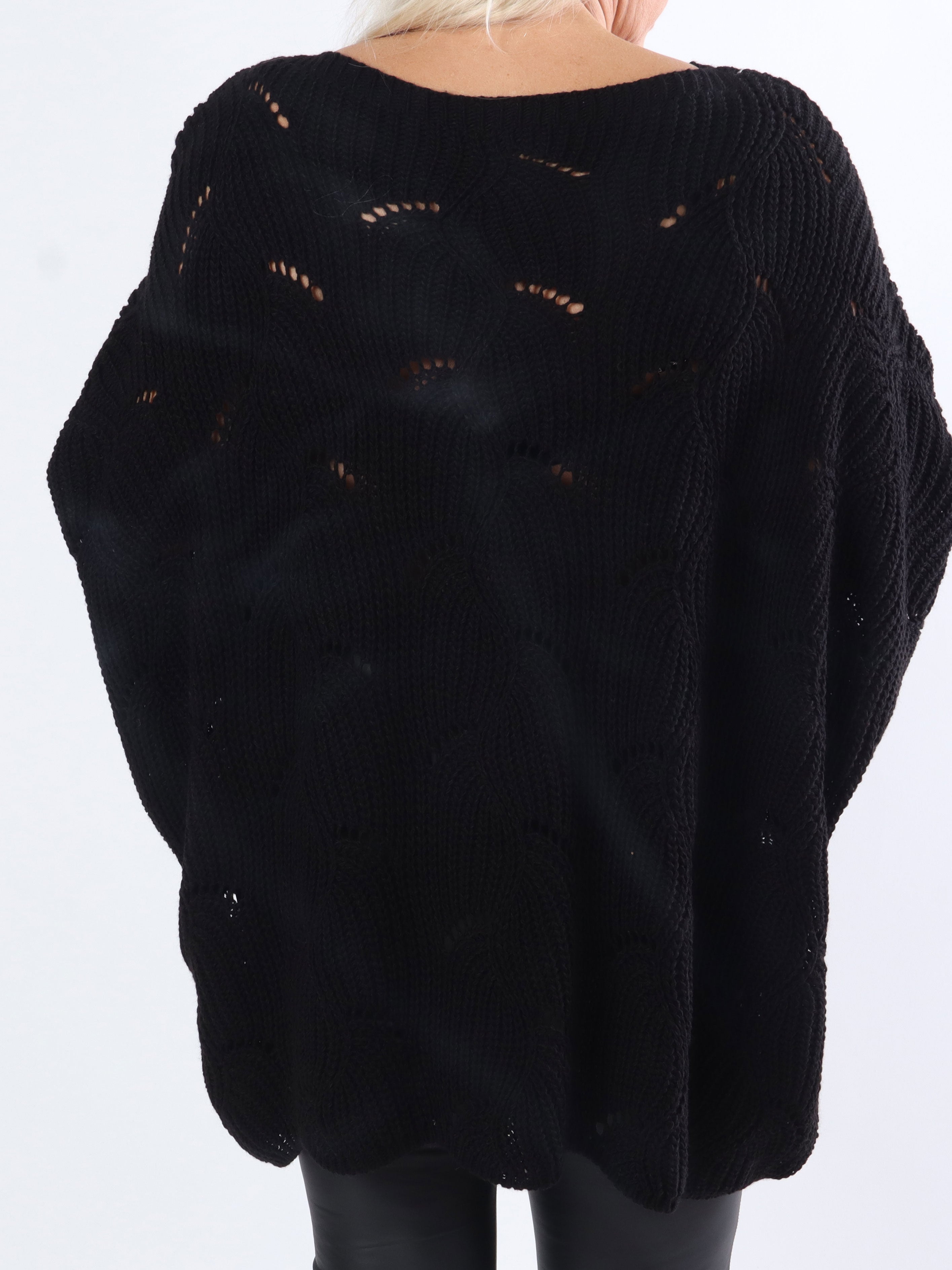 Manja - Plus size stickad med hålmönster